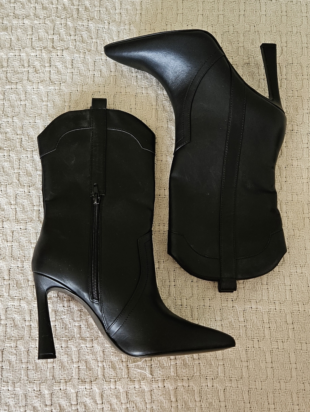 Women's Black Size 8 Pointed-Toe High Heel Western Boots